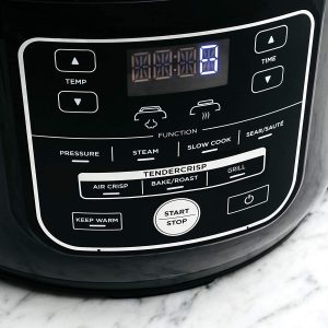 Ninja Foodi [OP300EU] Multicuiseur 7-en-1, Technologie TenderCrisp, 6 L, 1460W, Noir et Gris